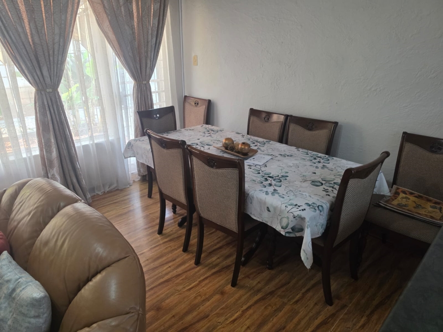 4 Bedroom Property for Sale in Carters Glen Northern Cape